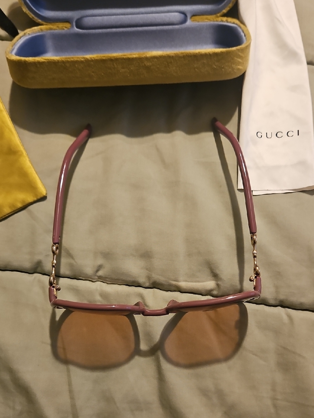 Gucci Sunglasses Pinkish Purple - Picture 4 of 10